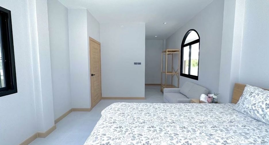 For sale 3 bedrooms house in Saraphi, Chiang Mai