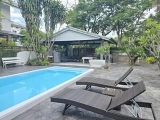 À louer 4 chambres maison à Mueang Chiang Mai, Chiang Mai