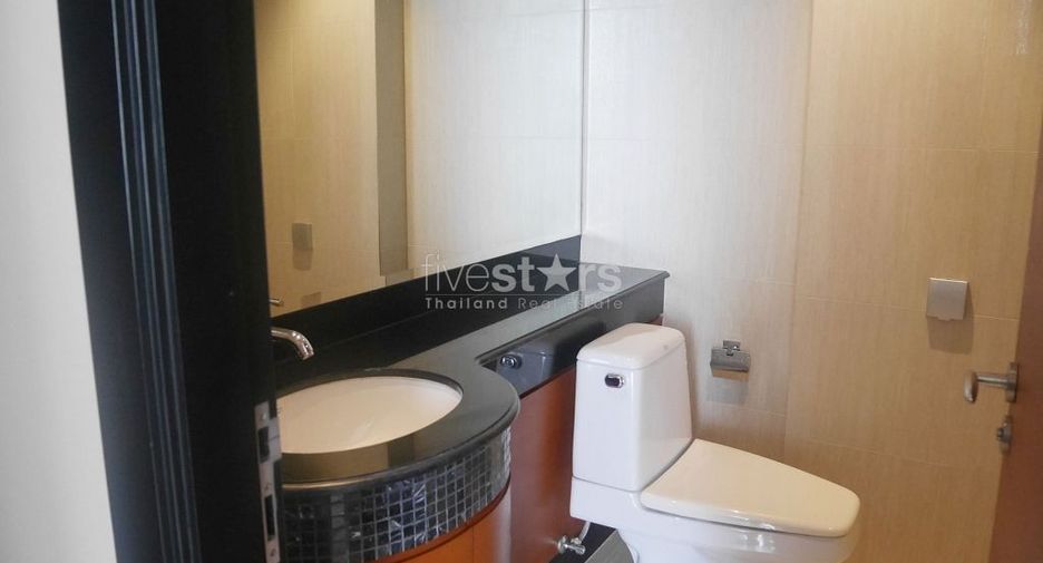 For sale 2 bedrooms condo in Sathon, Bangkok