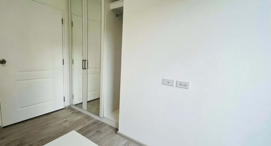 À vendre 1 chambre condo à Bang Na, Bangkok