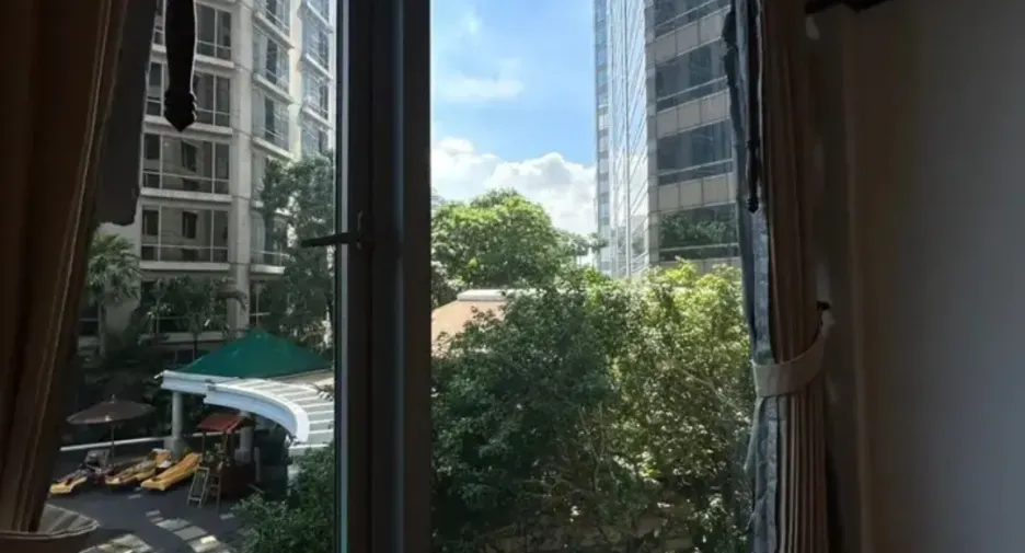 For sale 3 bedrooms condo in Pathum Wan, Bangkok