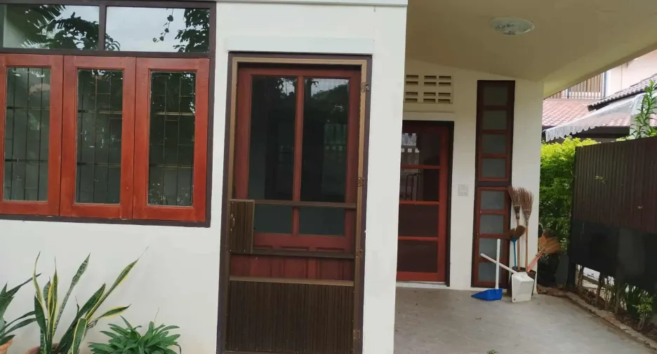 For rent 3 bedrooms house in Mueang Chiang Mai, Chiang Mai