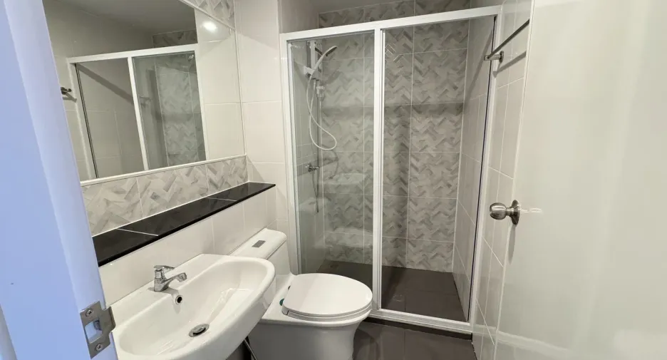 For sale 1 bed condo in Bang Na, Bangkok