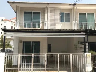 For sale 3 bedrooms townhouse in Mueang Chiang Mai, Chiang Mai
