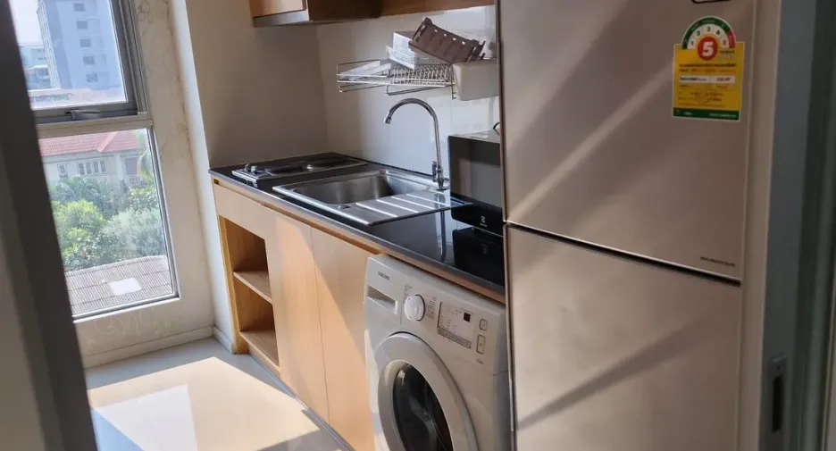 Condo en venta y en alquiler de 2 habitaciones en Khlong Toei, Bangkok