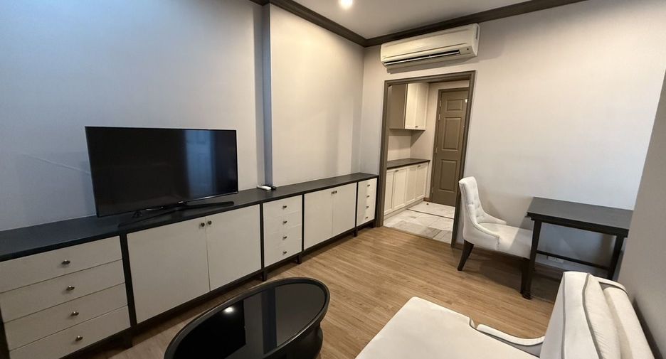 For sale 1 bed condo in Pathum Wan, Bangkok