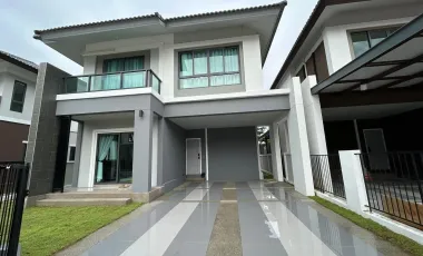 For rent 3 bedrooms house in Saraphi, Chiang Mai