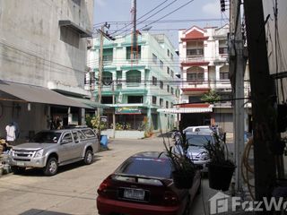Gewerbefläche zur Miete mit 2 Zimmer in Chom Thong, Bangkok