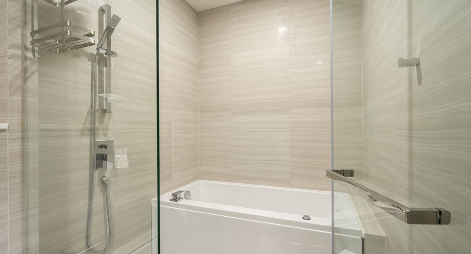 Condo en venta y en alquiler de 2 habitaciones en Watthana, Bangkok