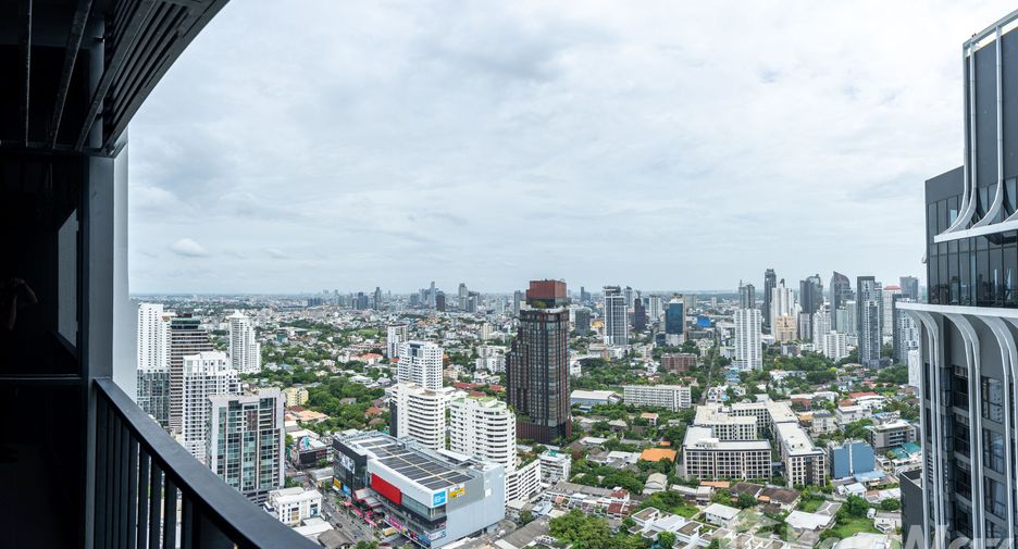 Condo en venta y en alquiler de 2 habitaciones en Watthana, Bangkok