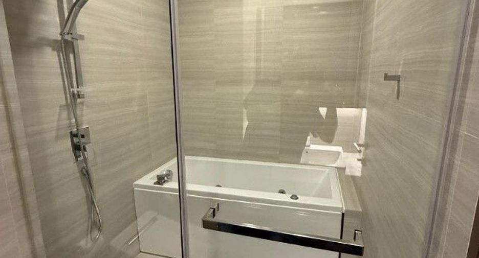 Condo en venta y en alquiler de 2 habitaciones en Watthana, Bangkok