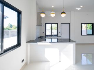For sale 3 bedrooms house in San Kamphaeng, Chiang Mai