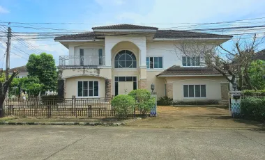 For sale 6 bedrooms house in Mueang Chiang Mai, Chiang Mai