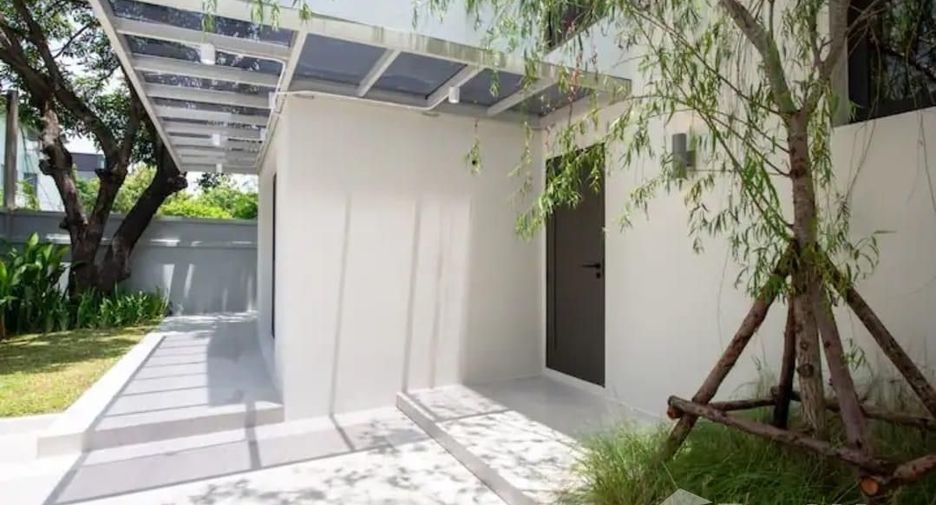 À vendre et à louer 3 chambres maison à Watthana, Bangkok