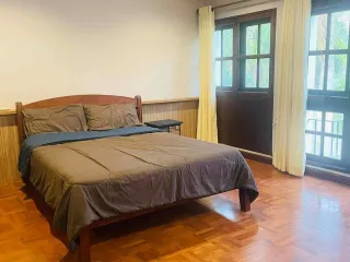 出租 4 卧室 联排别墅 在 Mueang Chiang Mai, Chiang Mai