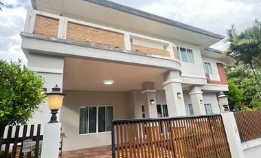 For sale 4 bedrooms house in Mueang Chiang Mai, Chiang Mai