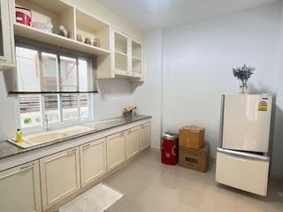 For sale 4 bedrooms house in Mueang Chiang Mai, Chiang Mai