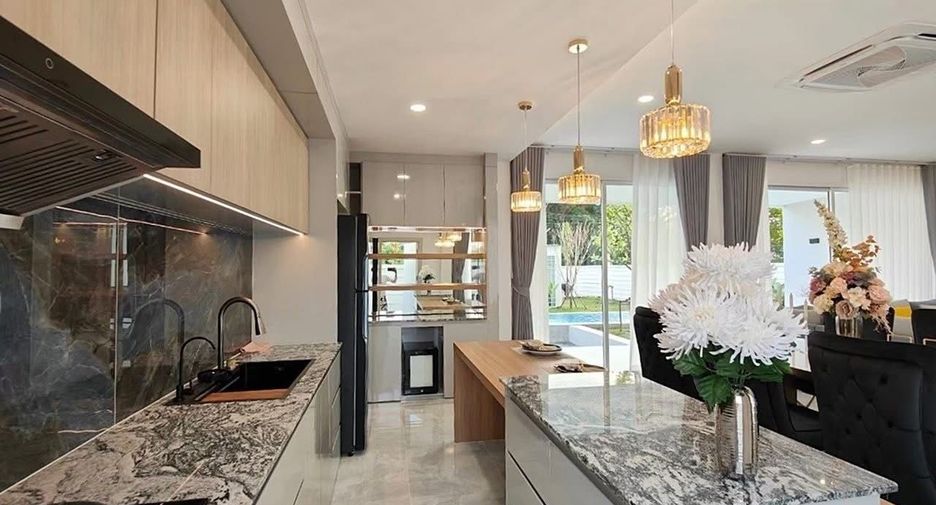 For sale 6 ベッドルーム villa in San Sai, Chiang Mai