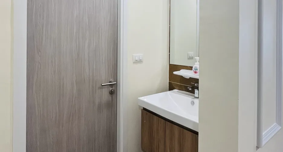 For rent 3 bedrooms townhouse in Mueang Chiang Mai, Chiang Mai