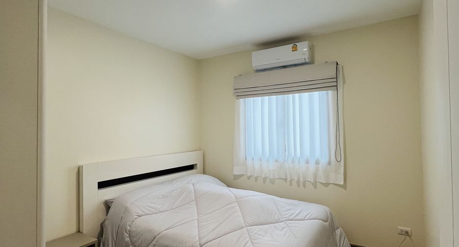 For rent 3 bedrooms townhouse in Mueang Chiang Mai, Chiang Mai
