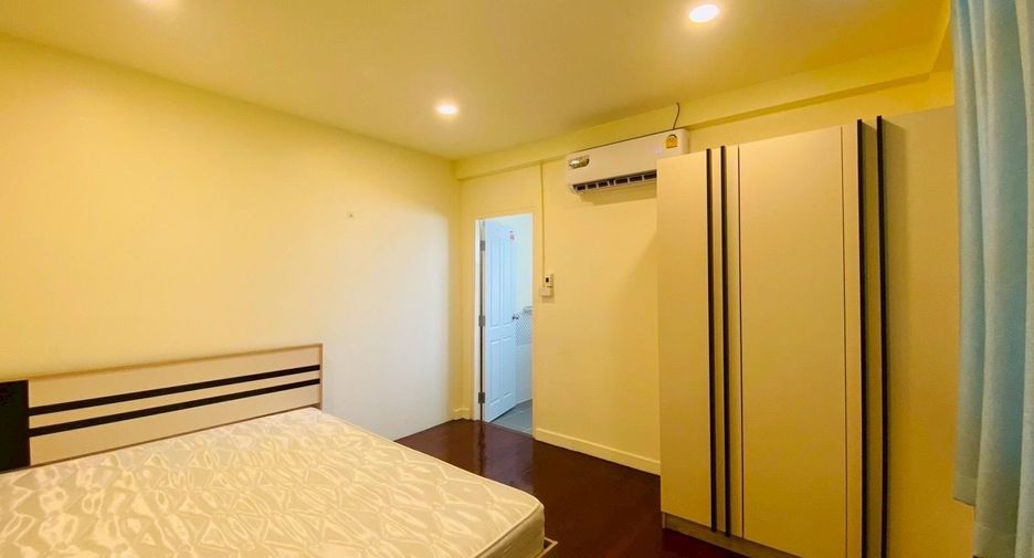 For sale and for rent 5 bedrooms house in Mueang Chiang Mai, Chiang Mai