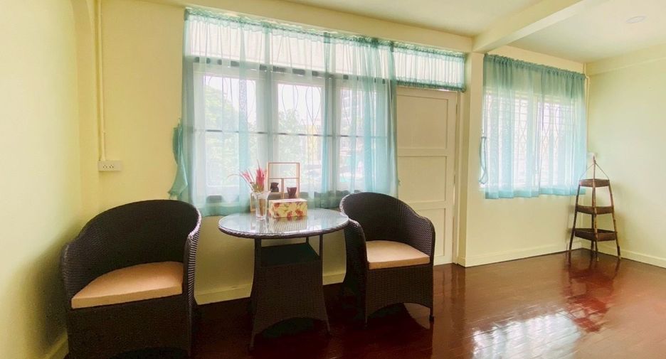 For sale and for rent 5 bedrooms house in Mueang Chiang Mai, Chiang Mai