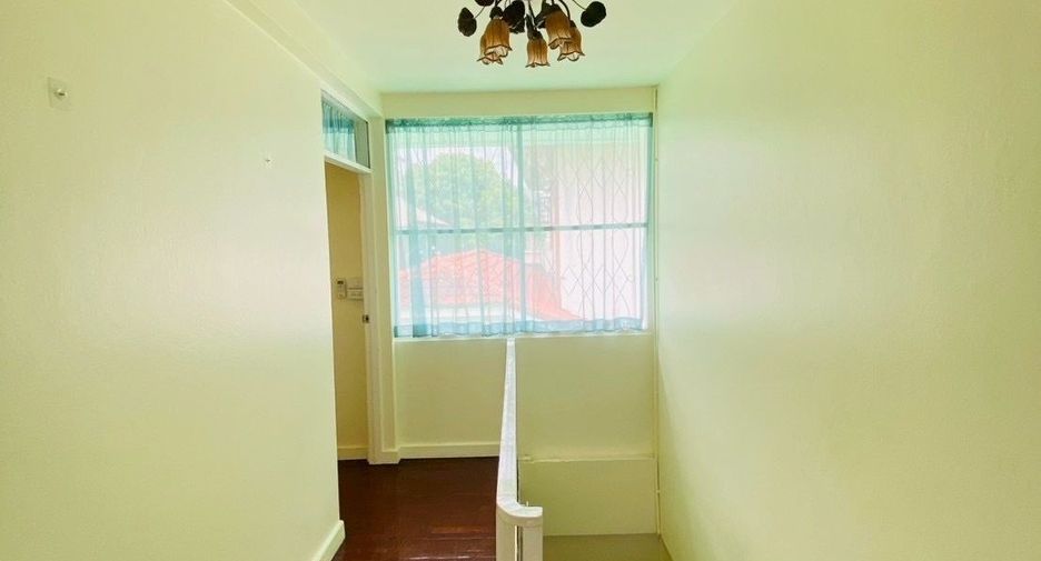 For sale and for rent 5 bedrooms house in Mueang Chiang Mai, Chiang Mai