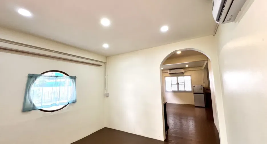 For sale and for rent 5 bedrooms house in Mueang Chiang Mai, Chiang Mai