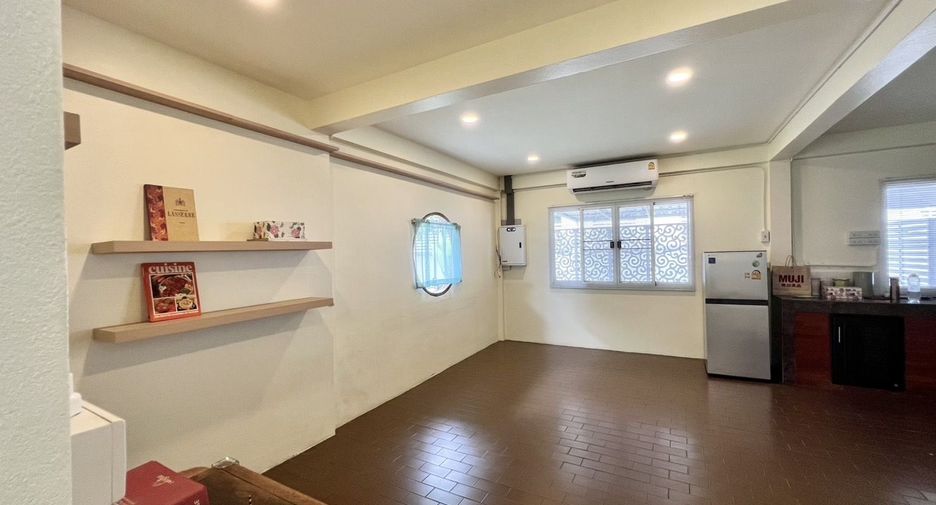 For sale and for rent 5 bedrooms house in Mueang Chiang Mai, Chiang Mai