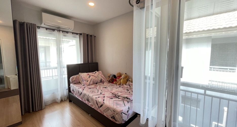 For sale 4 bedrooms house in Suan Luang, Bangkok
