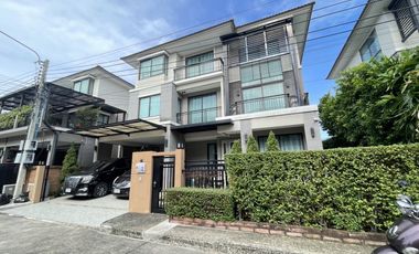 Casa en venta de 4 habitaciones en Suan Luang, Bangkok