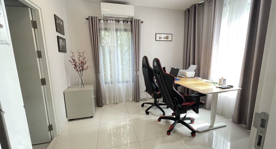 For sale 4 bedrooms house in Suan Luang, Bangkok