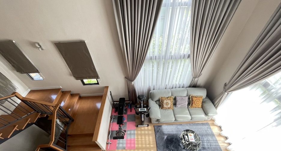 For sale 4 bedrooms house in Suan Luang, Bangkok