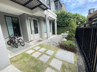 For sale 4 bedrooms house in Suan Luang, Bangkok
