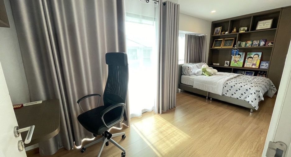 For sale 4 bedrooms house in Suan Luang, Bangkok