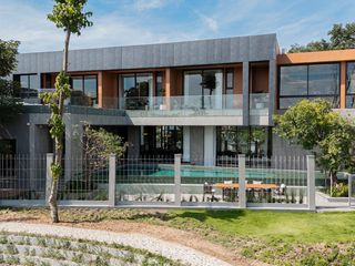 Продажа 5 спальни вилла в Mueang Chiang Mai, Чианг Маи