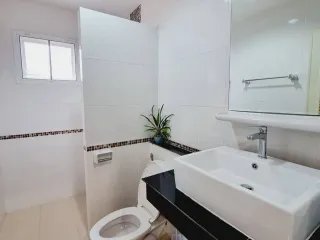 For rent 5 bedrooms house in San Kamphaeng, Chiang Mai