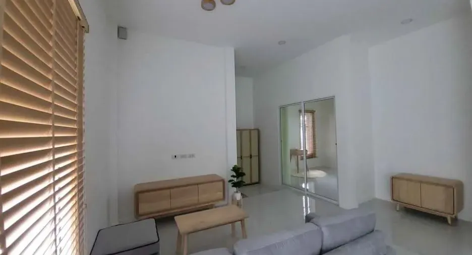 Haus zur Miete mit 3 Zimmer in Mueang Chiang Mai, Chiang Mai