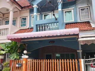 For Rent 3 Bedroom Townhouse In Khlong Sam Wa, Bangkok