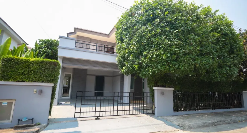 For sale 3 bedrooms house in Doi Saket, Chiang Mai