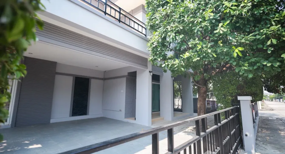 For sale 3 bedrooms house in Doi Saket, Chiang Mai