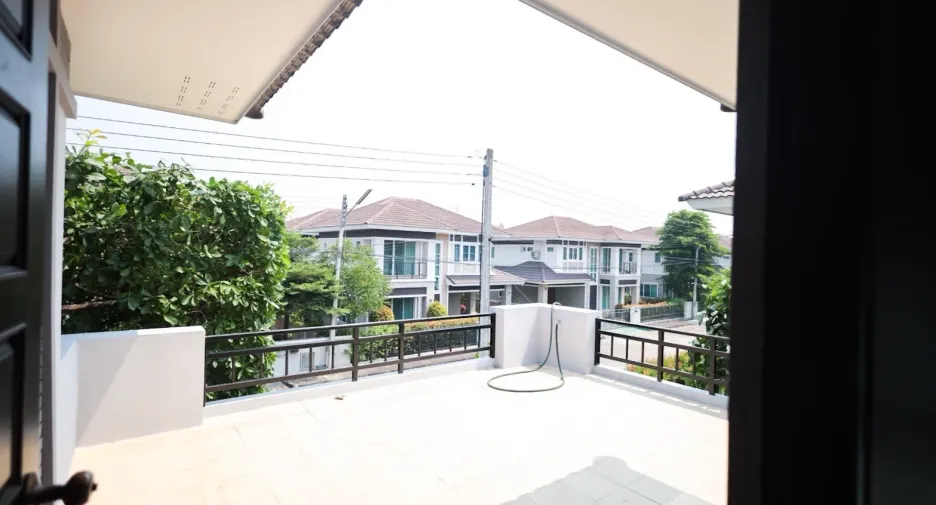 For sale 3 bedrooms house in Doi Saket, Chiang Mai