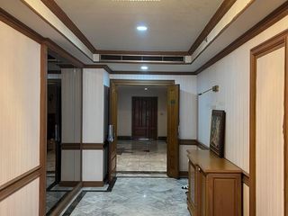 À vendre 2 chambres condo à Khlong Toei, Bangkok