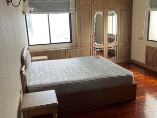 À vendre 2 chambres condo à Khlong Toei, Bangkok