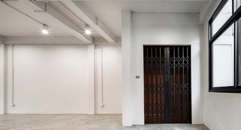 For sale 5 bedrooms retail Space in Bang Rak, Bangkok