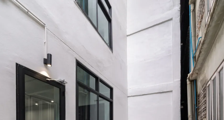 For sale 5 bedrooms retail Space in Bang Rak, Bangkok