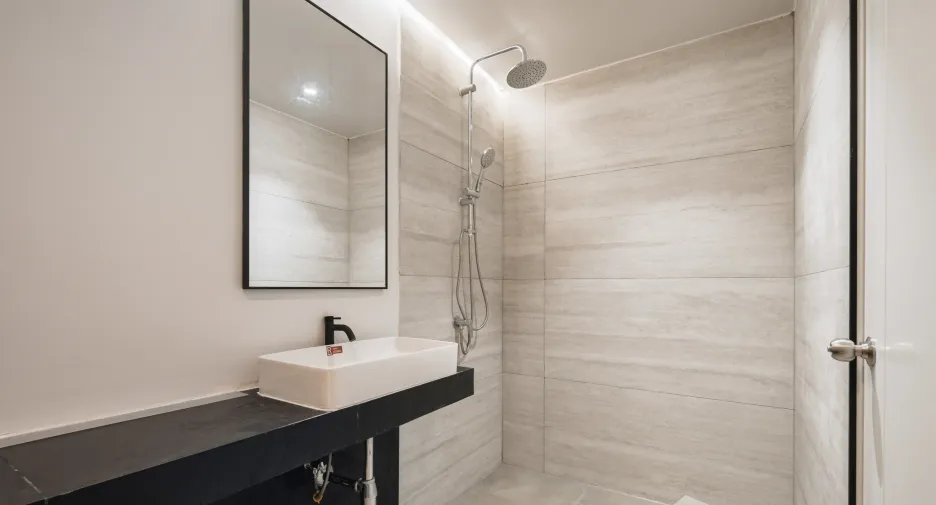 For sale 5 bedrooms retail Space in Bang Rak, Bangkok
