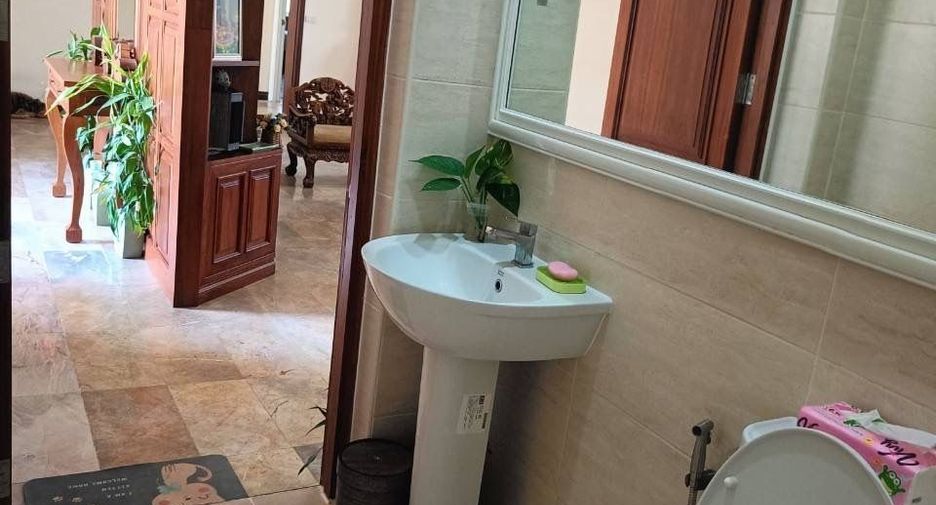 ขาย 6 ห้องนอน บ้านเดี่ยว ใน หางดง, เชียงใหม่