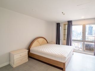 For sale 1 bed condo in Watthana, Bangkok
