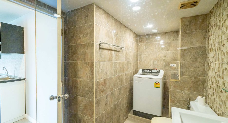 À vendre 1 chambre condo à Watthana, Bangkok